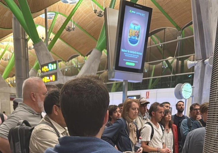 El piloto de un Madrid-Granada se niega a volar porque se había excedido ya su horario laboral